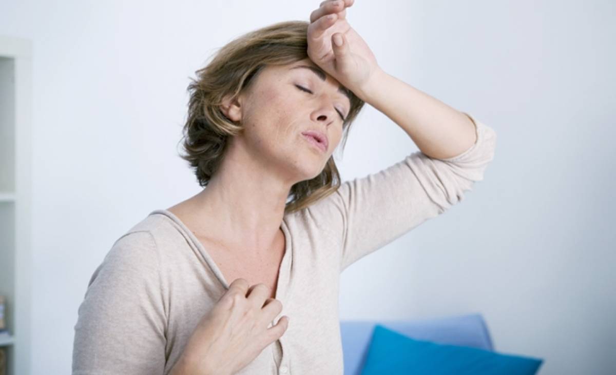 Quais os sintomas da menopausa? - Clnica Fortius